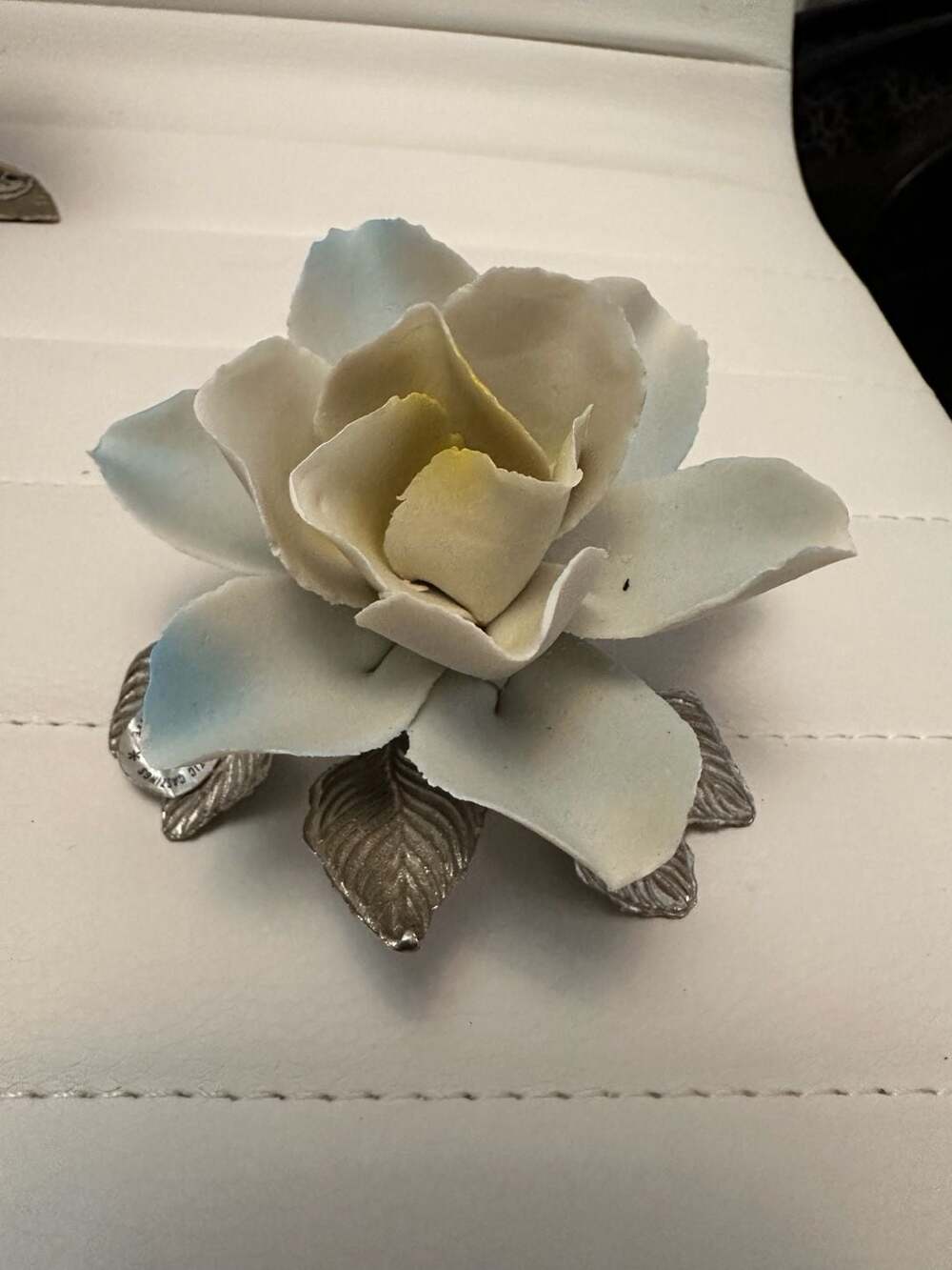 Capodimonte Artistic Castings Italian Porcelain Flower Silver Tone Metal Leaves